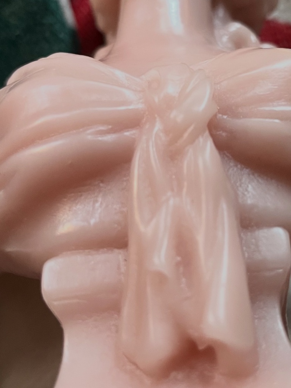 Cire Trudon Marie Antoinette bust candle in rose - Picture 14 of 16